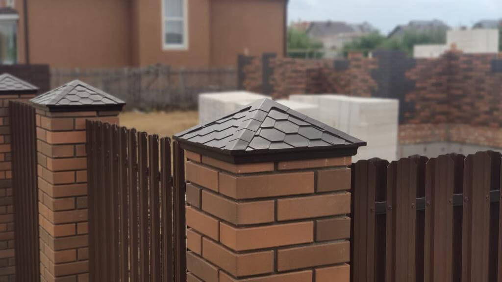 Колпак Zking Эверест Коричневый на столб 1.5х1.5 кирпича (390х390мм) в Белгороде фото