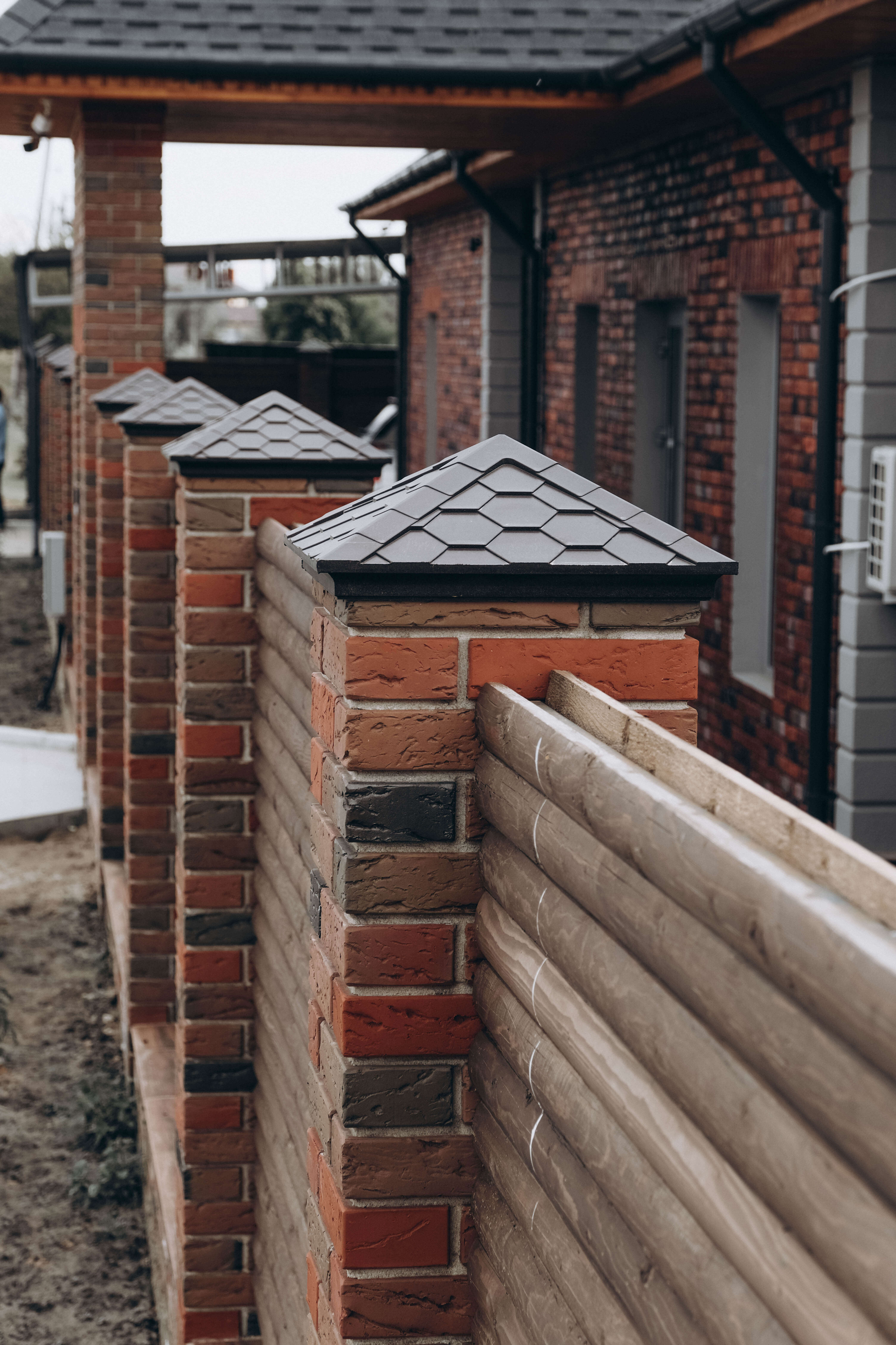 Колпак Zking Эверест Коричневый на столб 1.5х1.5 кирпича (390х390мм) в Белгороде фото